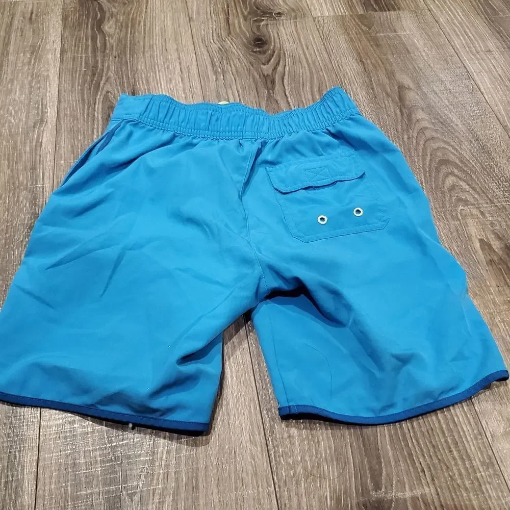 Vineyard Vines stylish swim
